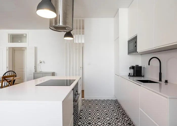 Trendy T.m By The River *