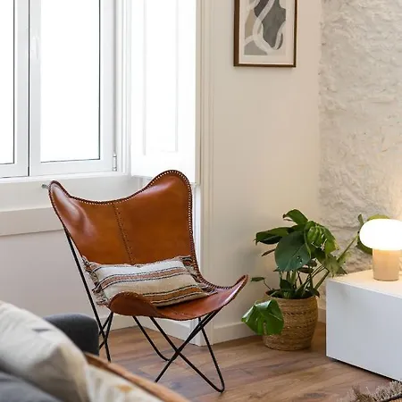 Trendy T.m By The River *